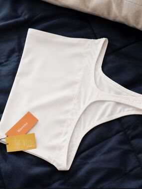 NWT plus size 3x Cream Seamless High-Cut Panties Intimates